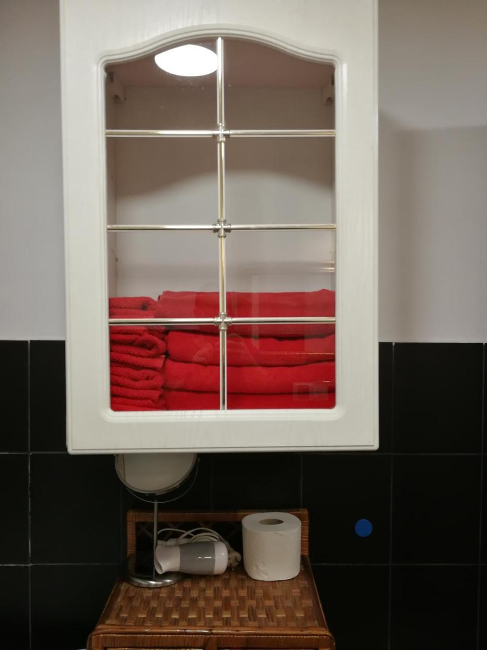 Cosy Dungeon Double Room With Ac Cracovie Extérieur photo