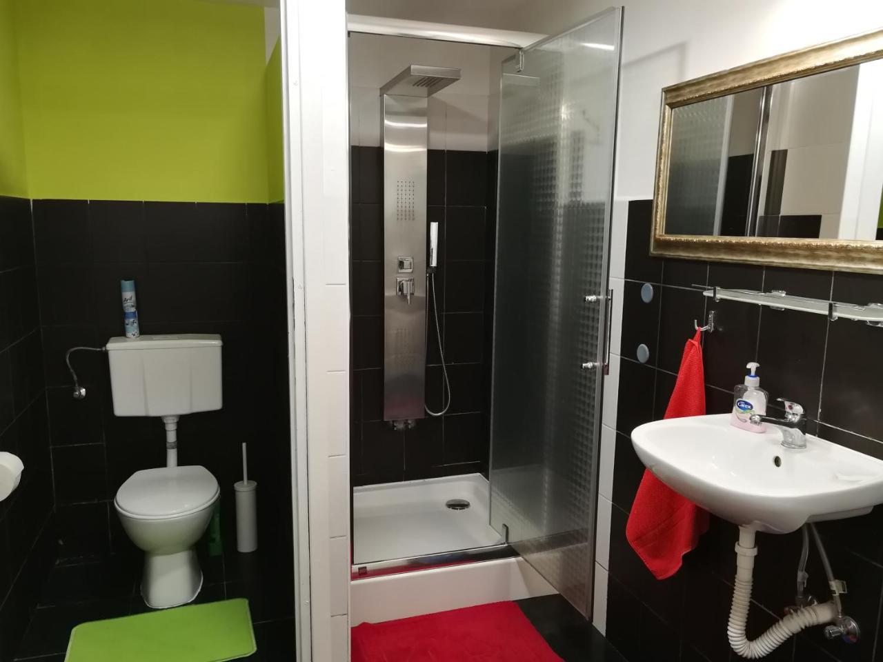 Cosy Dungeon Double Room With Ac Cracovie Extérieur photo